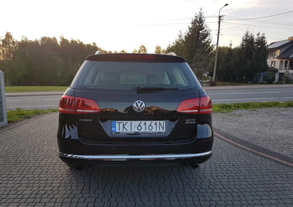 Volkswagen Passat cena 43500 przebieg: 260000, rok produkcji 2013 z Gozdnica małe 277